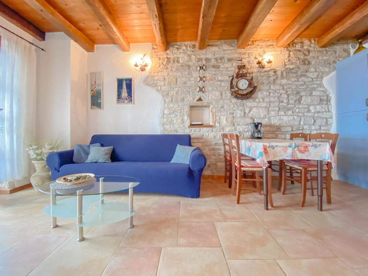 Apartment Laura Novigrad  Exterior photo